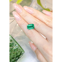 4.21 Ct. Emerald from Colombia Life Style