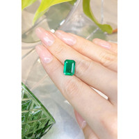 4.21 Ct. Emerald from Colombia Life Style