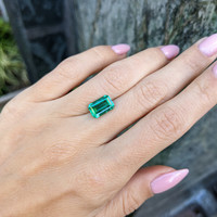 2.51 Ct. Emerald from Zambia Life Style
