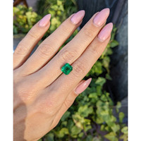 2.91 Ct. Emerald from Zambia Life Style