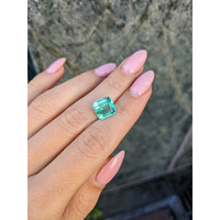 4.26 Ct. Emerald from Nigeria Life Style