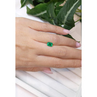 1.03 Ct. Emerald from Colombia Life Style