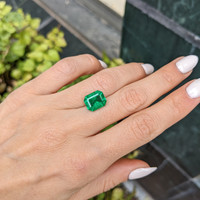 4.05 Ct. Emerald from Zambia Life Style