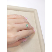 0.84 Ct. Emerald from Russia Life Style