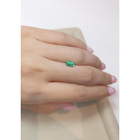 0.70 Ct. Emerald from Russia Life Style