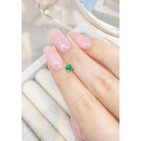 0.42 Ct. Emerald from Russia Life Style