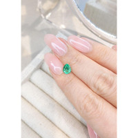 0.97 Ct. Emerald from Russia Life Style