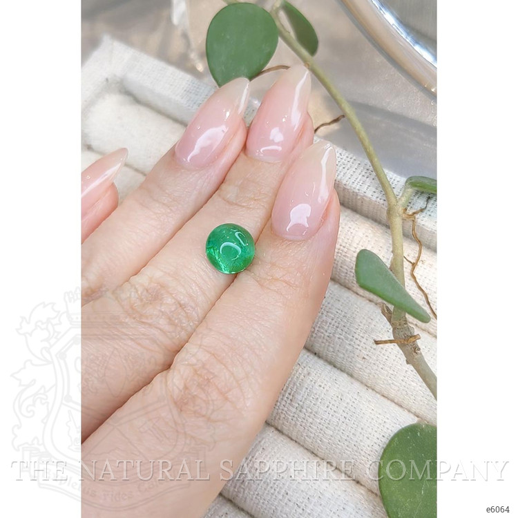 2.91 Ct. Cabochon Emerald from Russia