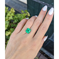 3.92 Ct. Emerald from Colombia Life Style