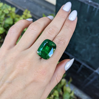 20.51 Ct. Emerald from Zambia Life Style