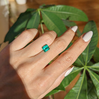 1.53 Ct. Emerald from Colombia Life Style