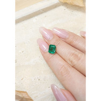 2.20 Ct. Emerald from Zambia Life Style