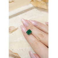 2.92 Ct. Emerald from Zambia Life Style