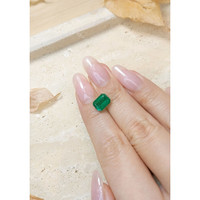 1.80 Ct. Emerald from Zambia Life Style