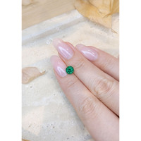 0.93 Ct. Emerald from Zambia Life Style