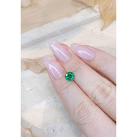 1.00 Ct. Emerald from Zambia Life Style