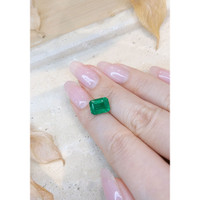 3.67 Ct. Emerald from Zambia Life Style