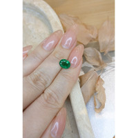 1.65 Ct. Emerald from Zambia Life Style