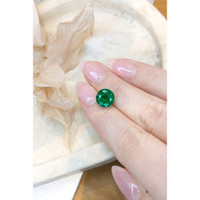 3.45 Ct. Emerald from Zambia Life Style