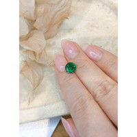 1.75 Ct. Emerald from Zambia Life Style