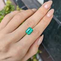 2.96 Ct. Emerald from Zambia Life Style