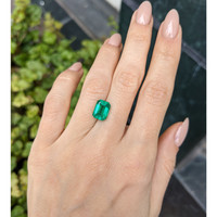 3.24 Ct. Emerald from Zambia Life Style