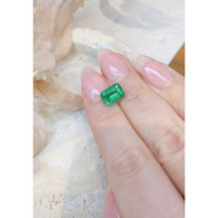 1.81 Ct. Emerald from Afghanistan Life Style