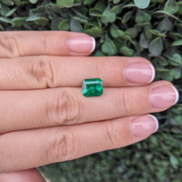 2.97 Ct. Emerald from Colombia Life Style