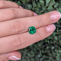 2.83 Ct. Emerald from Zambia Life Style
