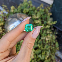 7.17 Ct. Emerald from Colombia Life Style