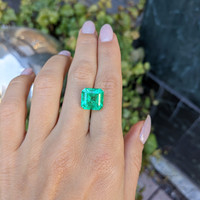 7.17 Ct. Emerald from Colombia Life Style