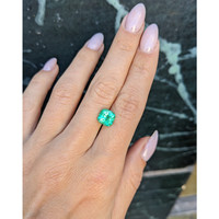 2.00 Ct. Emerald from Colombia Life Style