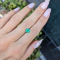 0.78 Ct. Emerald from Colombia Life Style