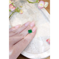 2.75 Ct. Emerald from Zambia Life Style