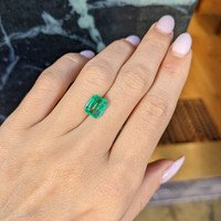 2.31 Ct. Emerald from Colombia Life Style