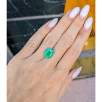 3.55 Ct. Emerald from Colombia Life Style