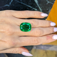14.54 Ct. Emerald from Zambia Life Style