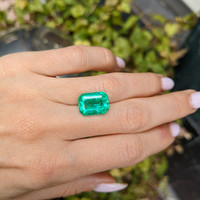 6.43 Ct. Emerald from Colombia Life Style