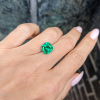 2.68 Ct. Emerald from Colombia Life Style