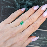 0.90 Ct. Emerald from Zambia Life Style