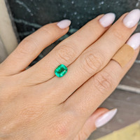 1.35 Ct. Emerald from Zambia Life Style