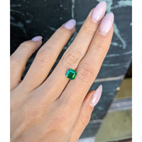 1.46 Ct. Emerald from Afghanistan Life Style