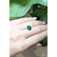 3.33 Ct. Cabochon Emerald from Zambia Life Style