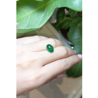 3.72 Ct. Cabochon Emerald from Zambia Life Style