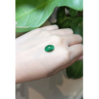 3.69 Ct. Cabochon Emerald from Zambia Life Style
