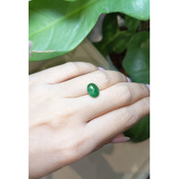 2.71 Ct. Cabochon Emerald from Zambia Life Style