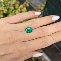 3.34 Ct. Emerald from Colombia Life Style