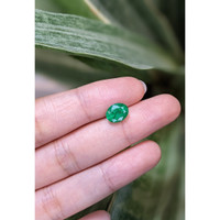 2.04 Ct. Emerald from Zambia Life Style