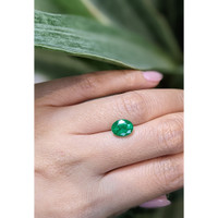 2.04 Ct. Emerald from Zambia Life Style
