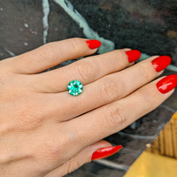 1.86 Ct. Emerald from Colombia Life Style